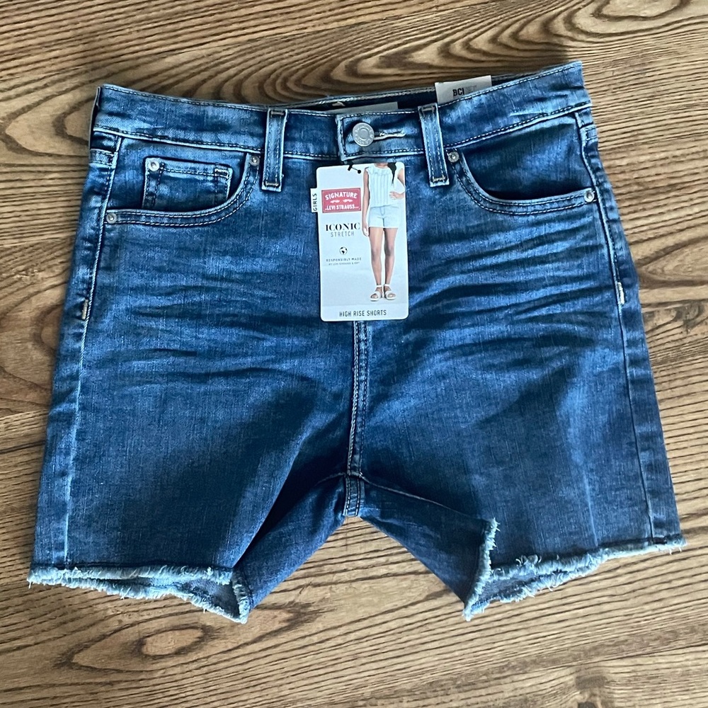 NWT Levi Strauss Girls High Rise Shorts Size 14